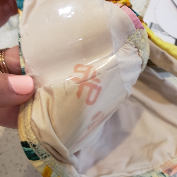 PQ Swim Oasis Embellished Bikini Top D/ Bottom Large - Picture 14 of 14